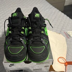 Rubber Dunks off White Sneaker